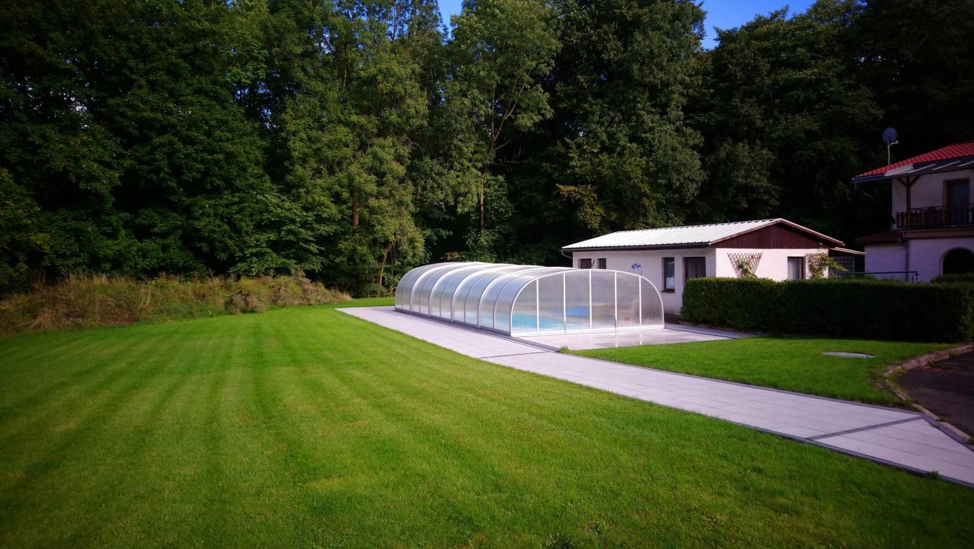Hotel Waldhaus Romhild Bagian luar foto