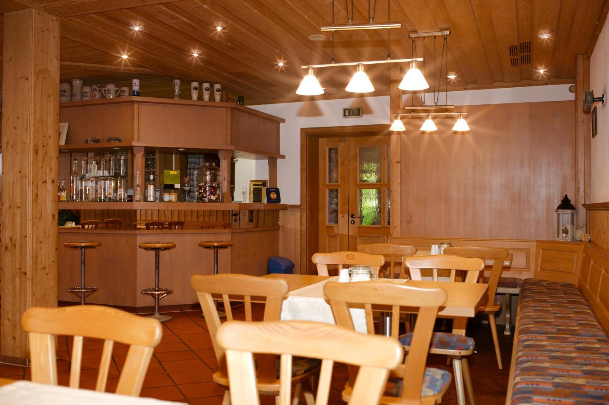 Hotel Waldhaus Romhild Bagian luar foto