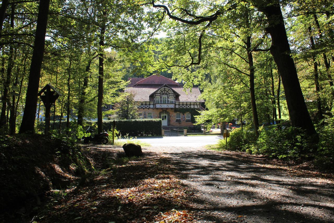Hotel Waldhaus Romhild Bagian luar foto